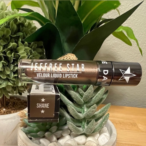 *SOLD* Jeffree Star Liquid Velour Lipstick Shane - Picture 4 of 5